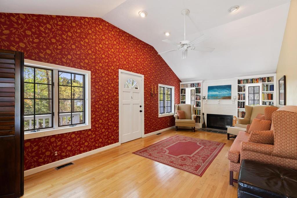 41 Parker Road Framingham, MA 01702 - Photo 6 of 30