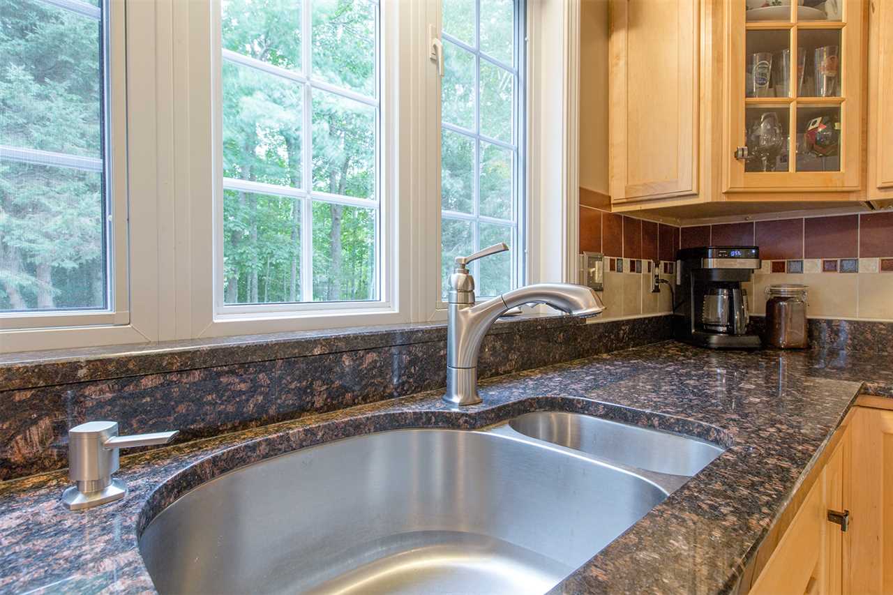 9 Ginaco Road Epping, NH 03042 - Photo 10 of 30