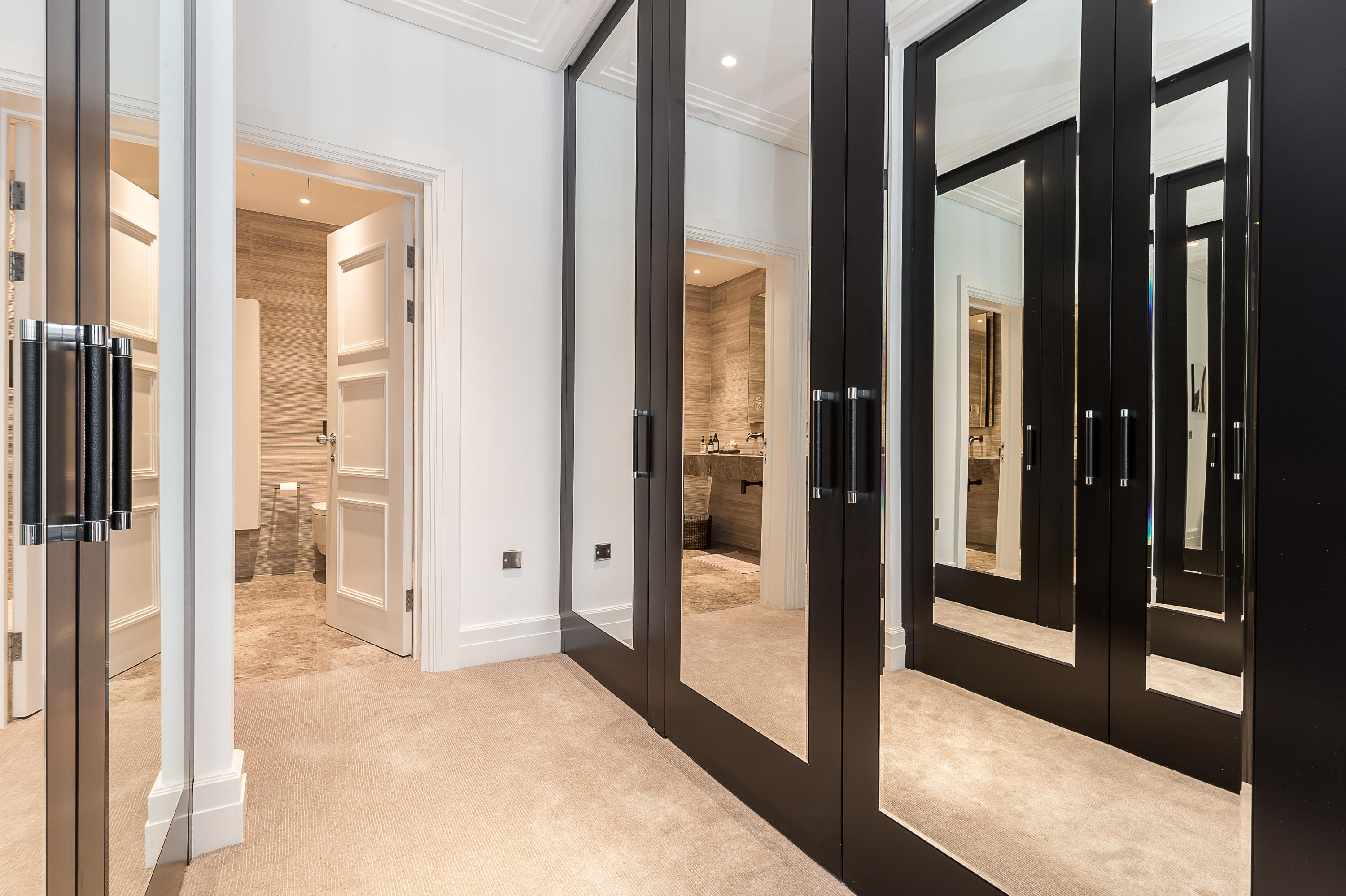 4 Crawford Mews, Unit SW 20 undefined, undefined 00000 - Photo 8 of 19 Crawford Mews 4 - bed-3