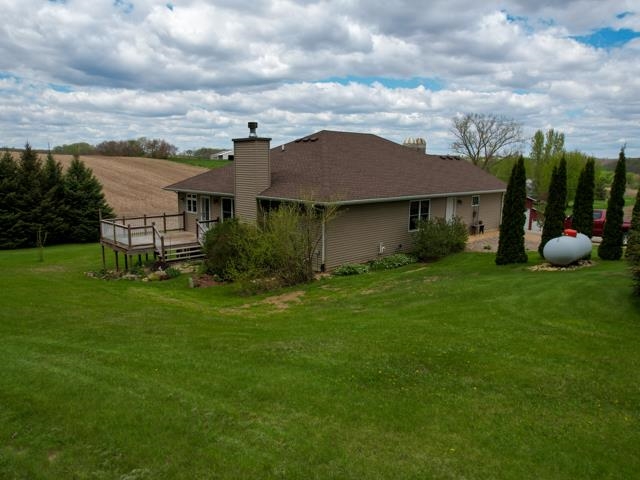 W3689 Sylvester Road Monroe, WI 53566 - Photo 7 of 42
