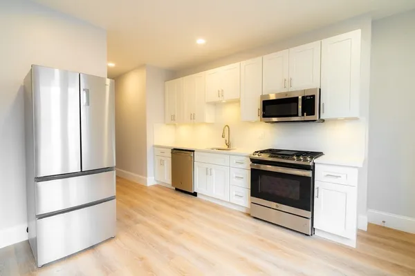 $3,650 | 326 Hurley Street, Unit 1, Cambridge, MA 02141