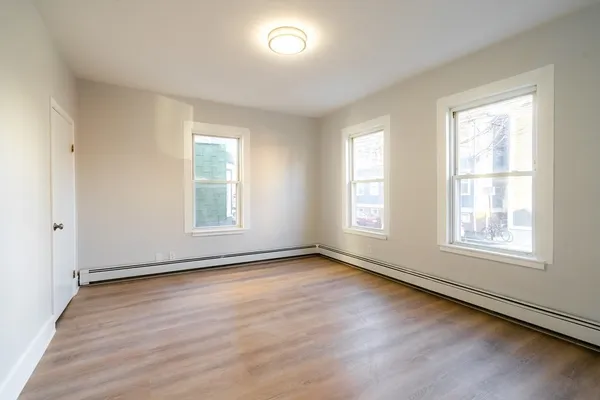 $3,650 | 326 Hurley Street, Unit 1, Cambridge, MA 02141