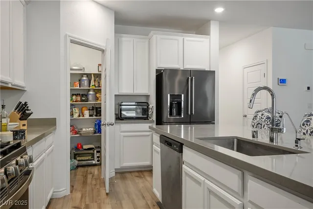 $470,000 | 6839 Greensmen Avenue, Las Vegas, NV 89156