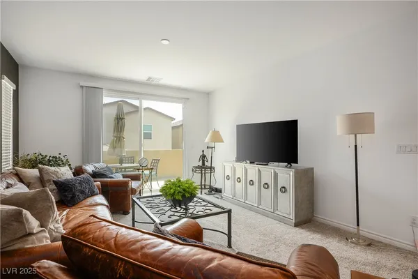 $480,000 | 6839 Greensmen Avenue, Las Vegas, NV 89156