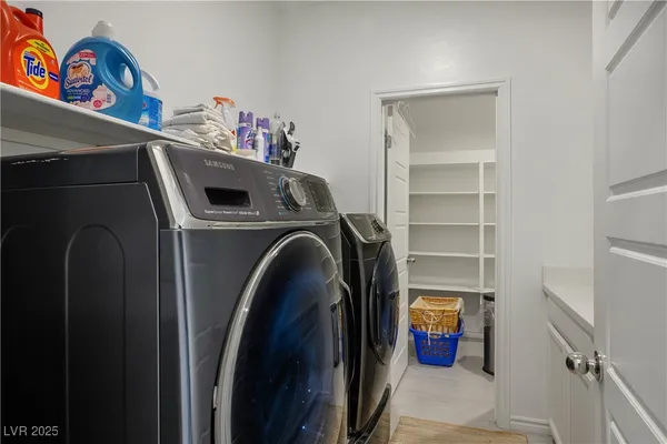 $480,000 | 6839 Greensmen Avenue, Las Vegas, NV 89156