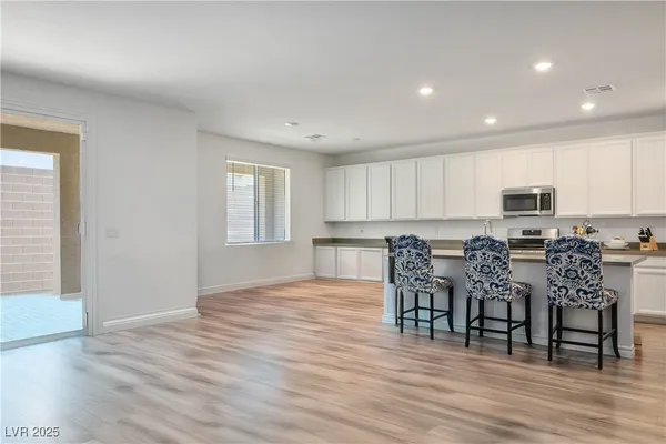 $480,000 | 6839 Greensmen Avenue, Las Vegas, NV 89156