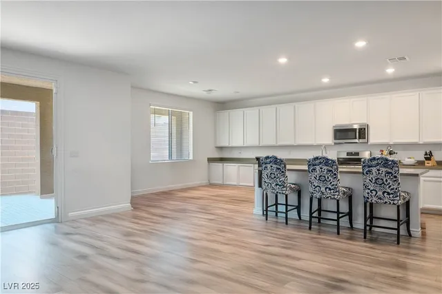 $470,000 | 6839 Greensmen Avenue, Las Vegas, NV 89156