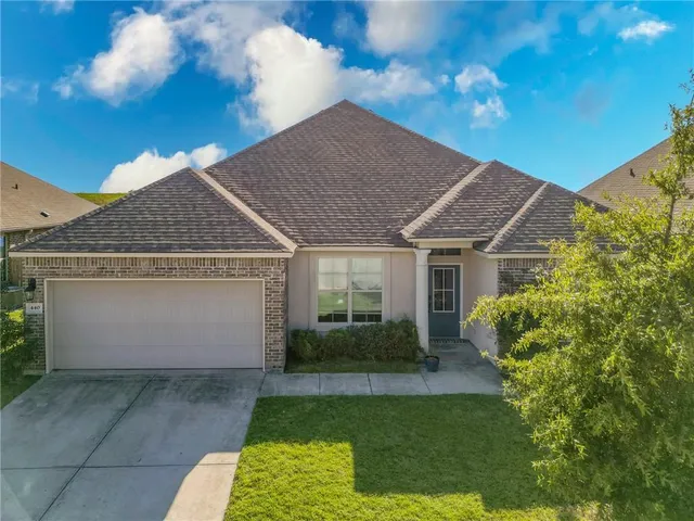 $2,300 | 440 West Lake Drive, Slidell, LA 70461