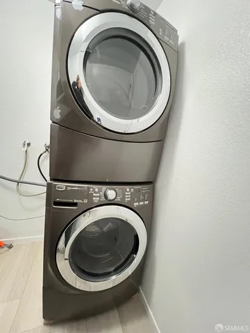 a close up view of washer and dryer