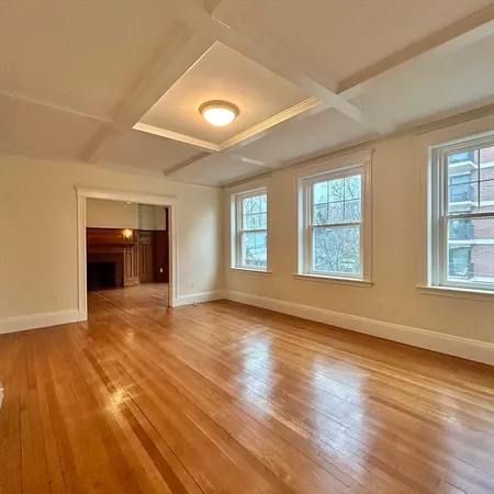 $6,000 | 10 Dwight Street, Unit 2, Brookline, MA 02446