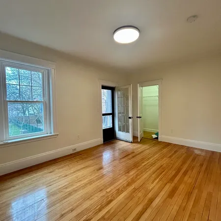 $6,000 | 10 Dwight Street, Unit 2, Brookline, MA 02446