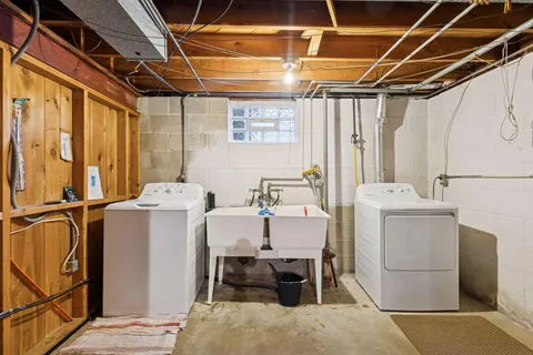 $325,000 | 7041 Georgia Avenue North, Brooklyn Park, MN 55428