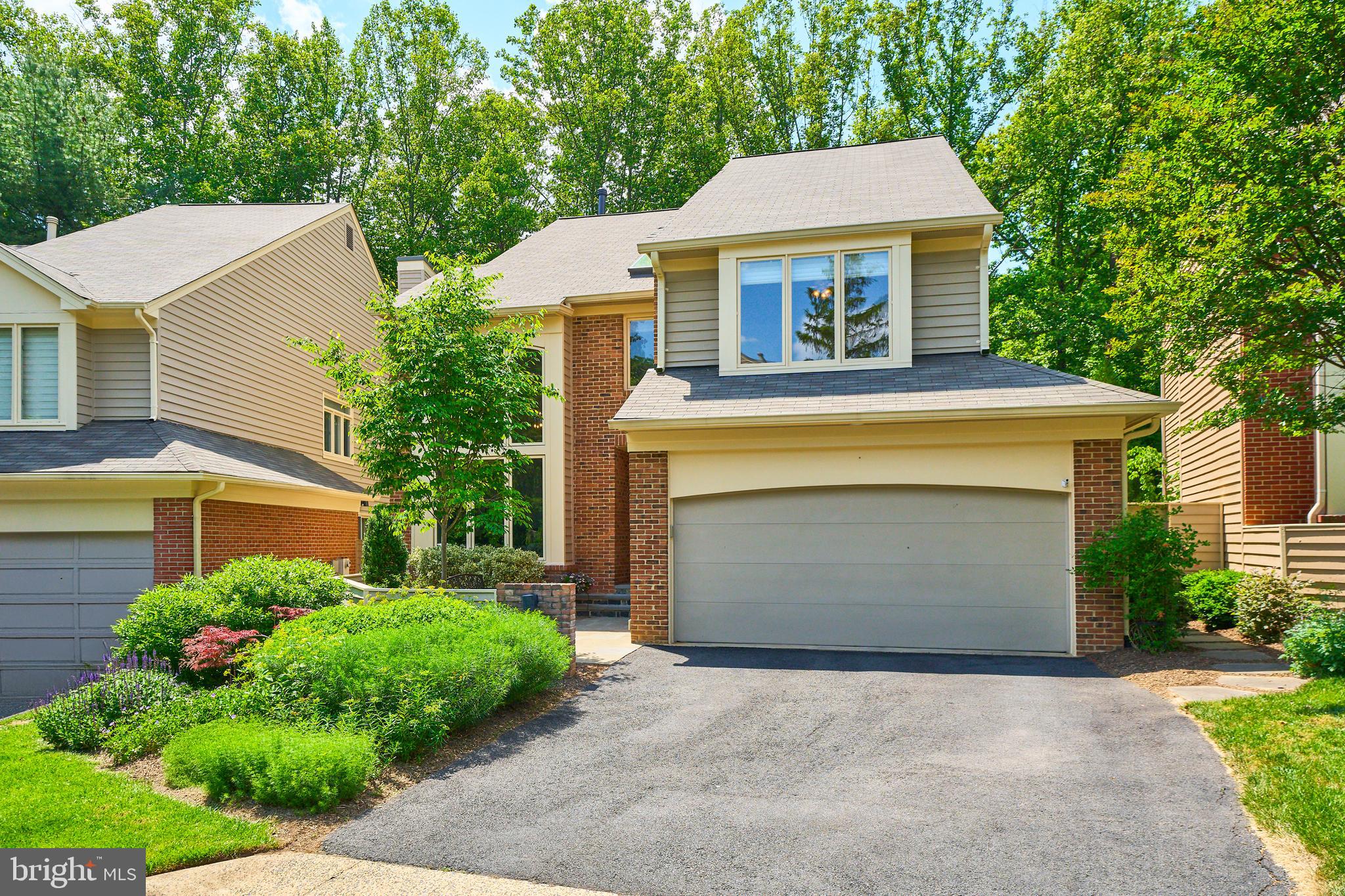 1402 Hemingway Court Reston, VA 20194 - Photo 3 of 61 Gallery Image 3