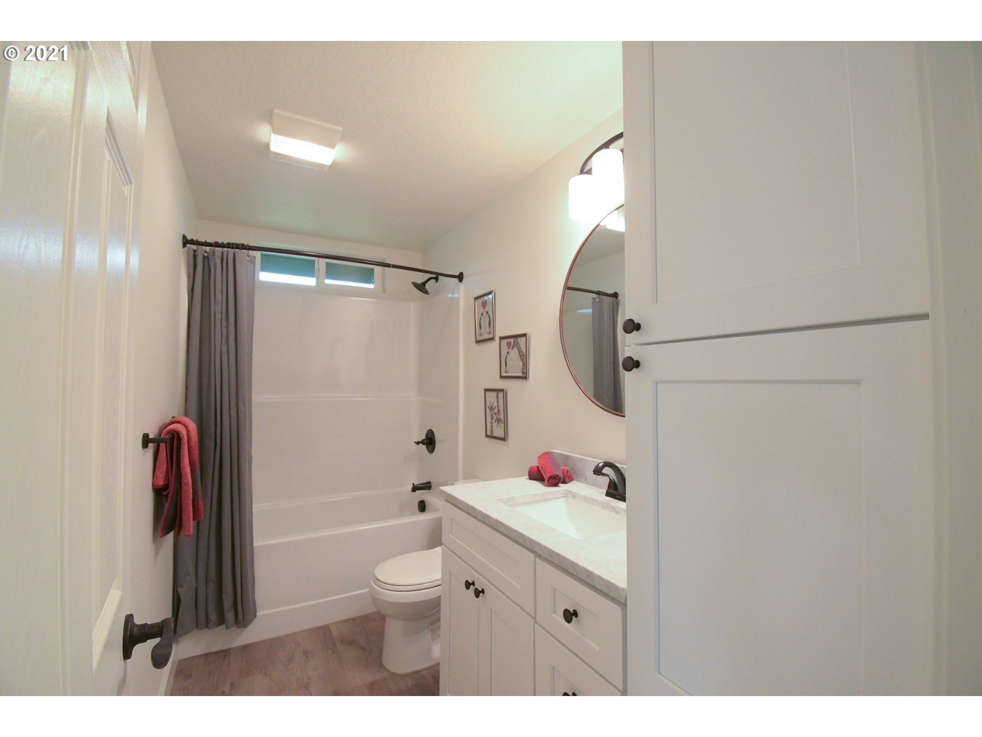 2047 E Street Springfield, OR 97477 - Photo 14 of 28