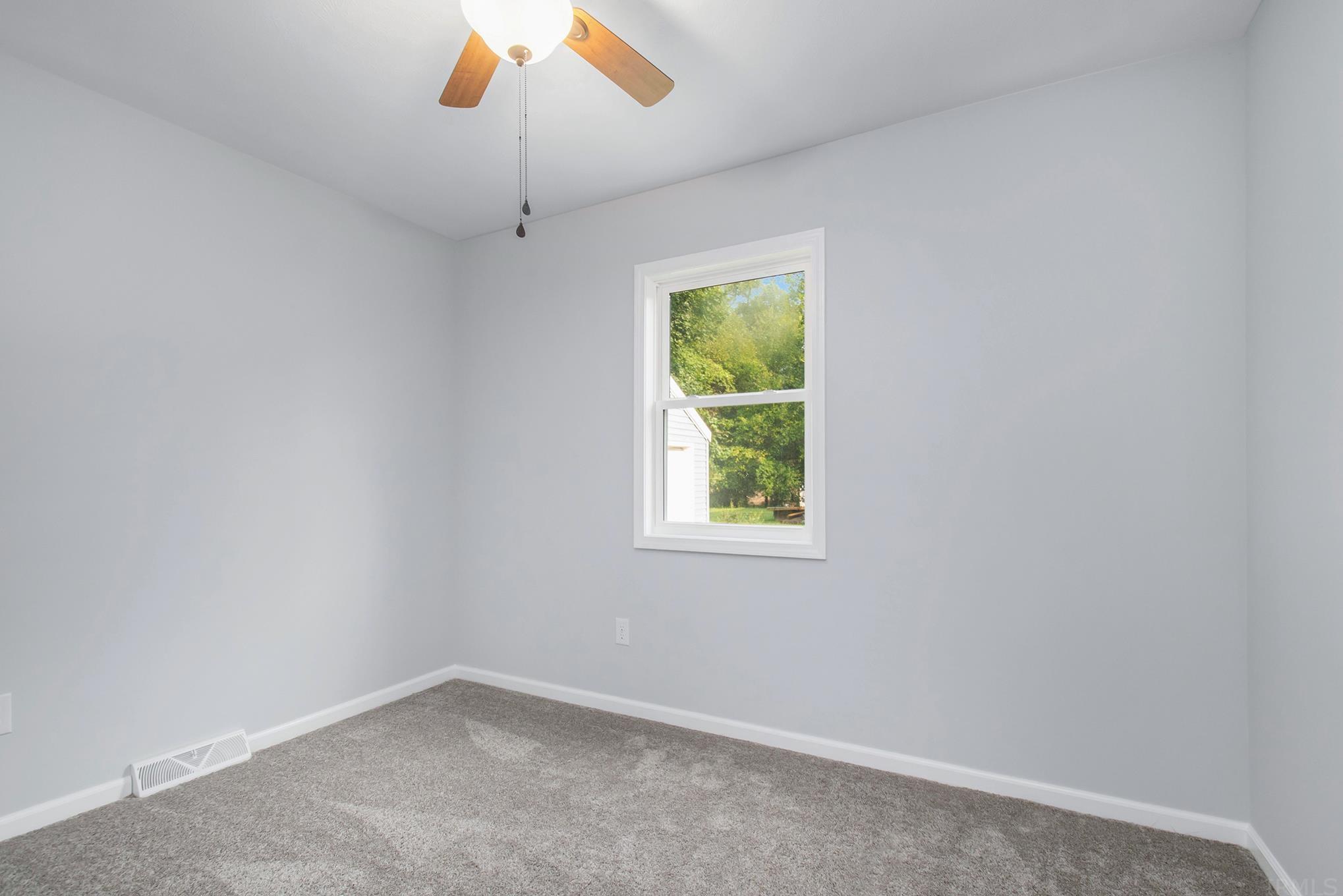 1611 Osolo Road Elkhart, IN 46514 - Photo 18 of 27 Gallery Image 18