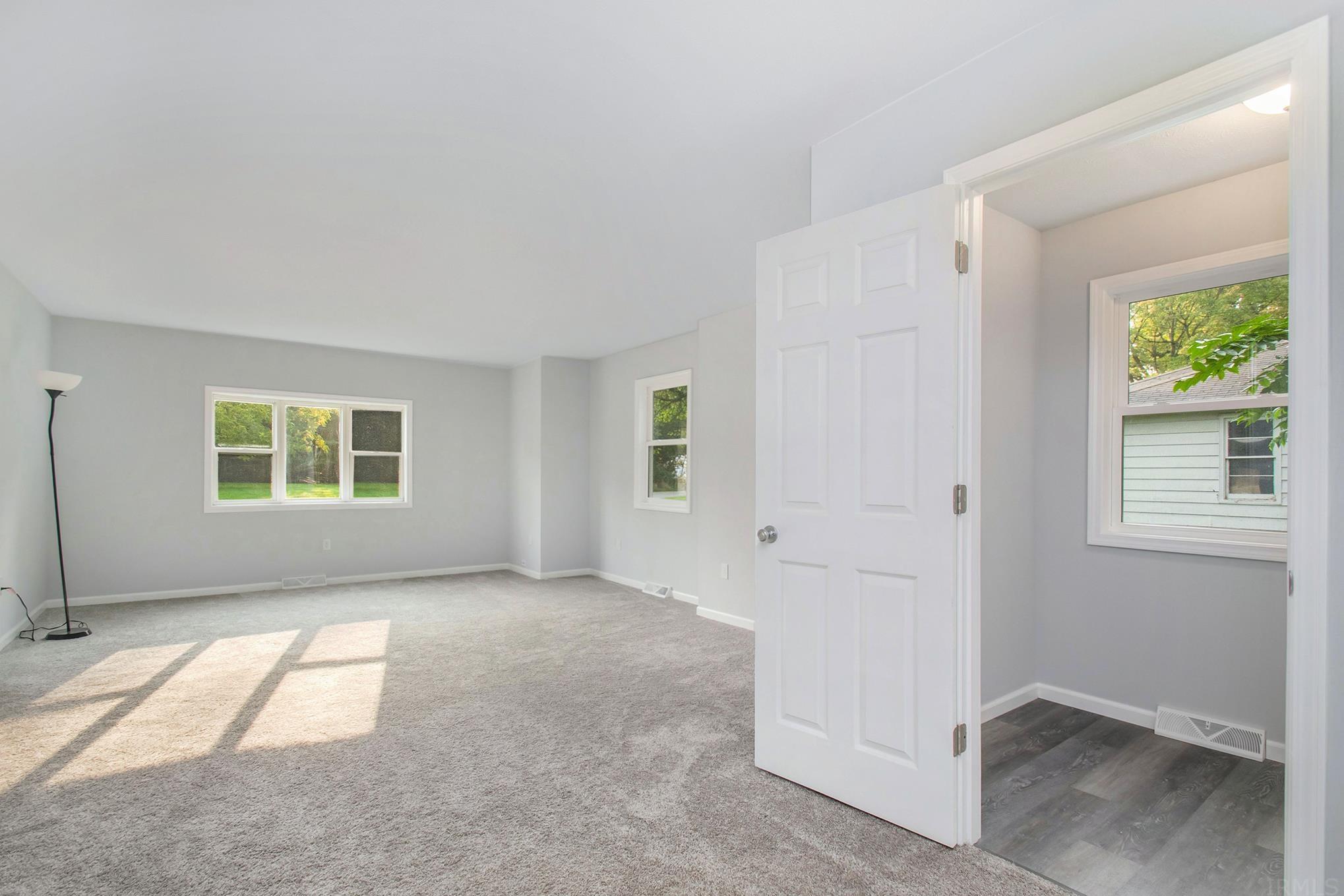 1611 Osolo Road Elkhart, IN 46514 - Photo 9 of 27 Gallery Image 9