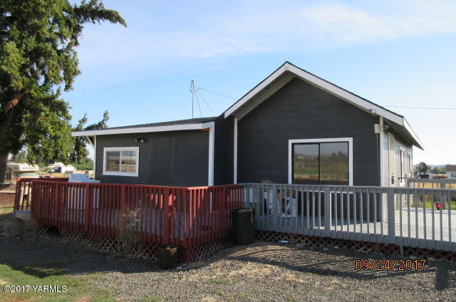 71 Sharp Road Tieton, WA 98947 - Photo 2 of 11 IMG_8280