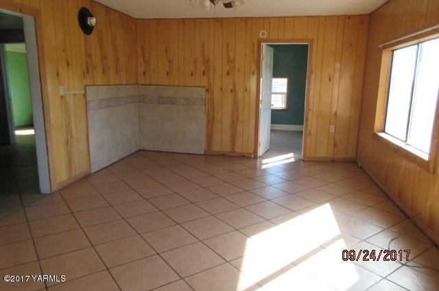 71 Sharp Road Tieton, WA 98947 - Photo 7 of 11 IMG_8267