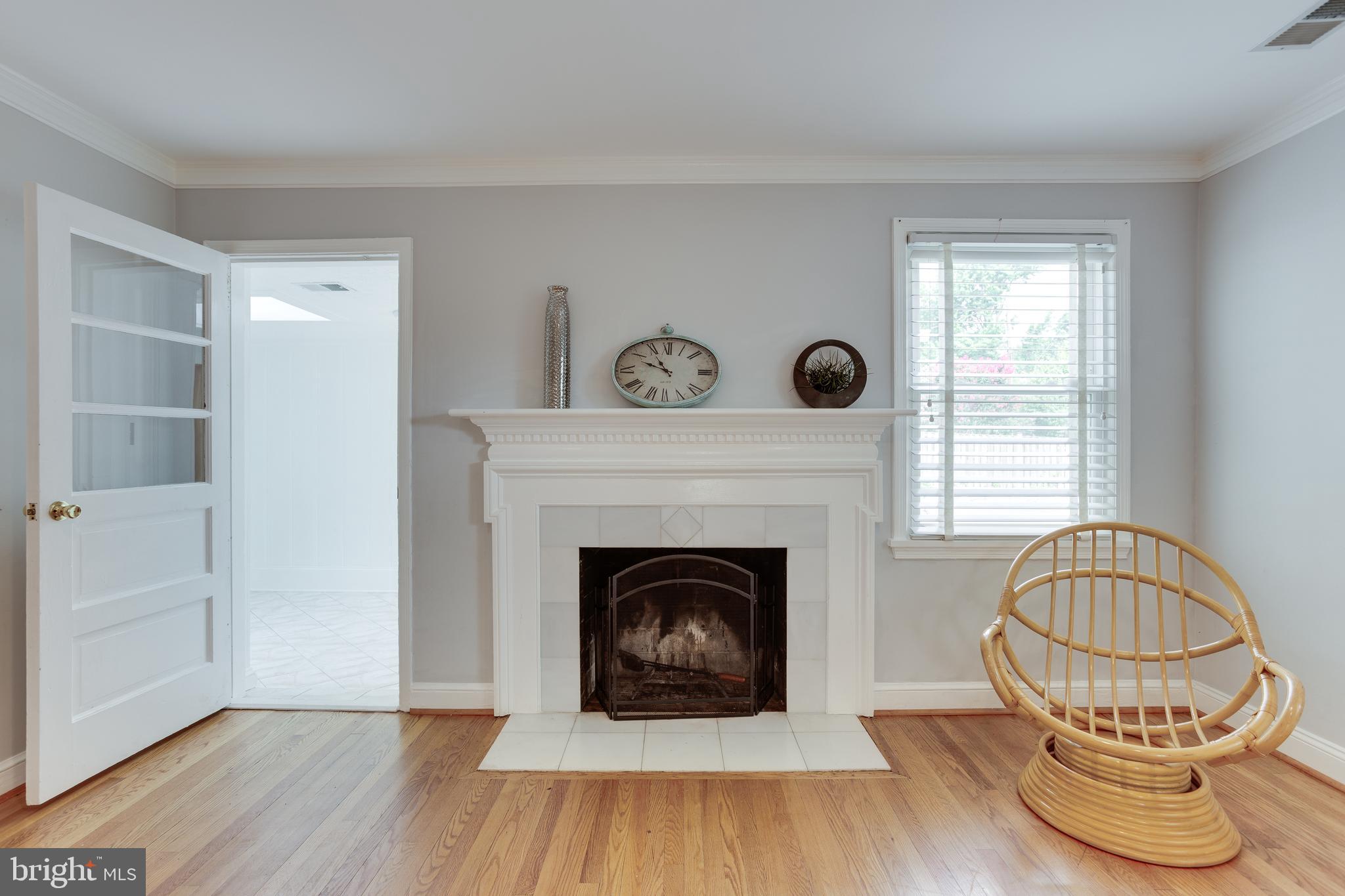 1944 Seminary Road Silver Spring, MD 20910 - Photo 2 of 21