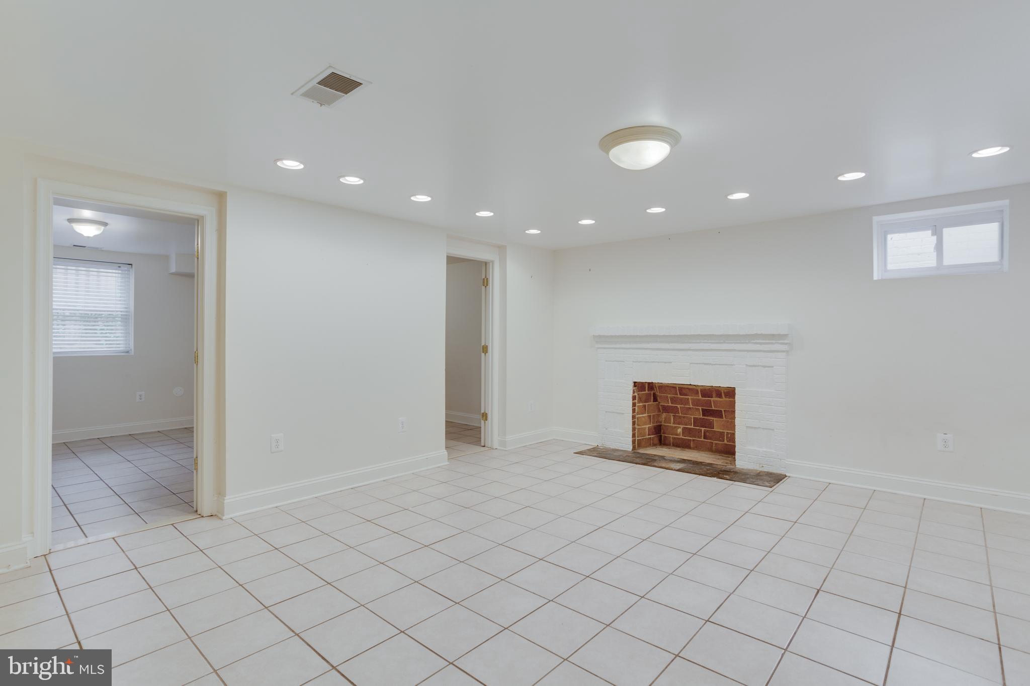 1944 Seminary Road Silver Spring, MD 20910 - Photo 14 of 21