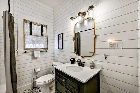 $699,000 | 410 East Schubert Street, Fredericksburg, TX 78624