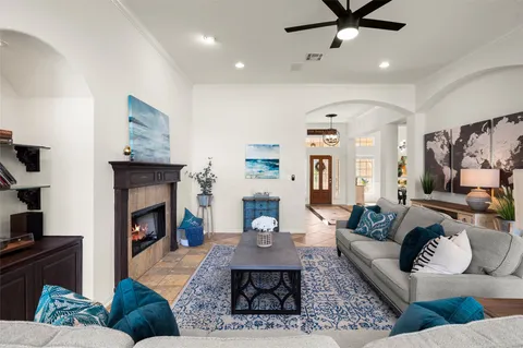 $845,000 | 120 Palisade Drive, Austin, TX 78737