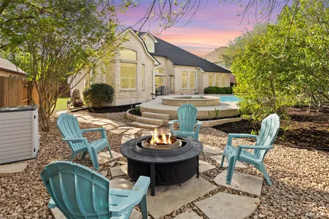 $845,000 | 120 Palisade Drive, Austin, TX 78737