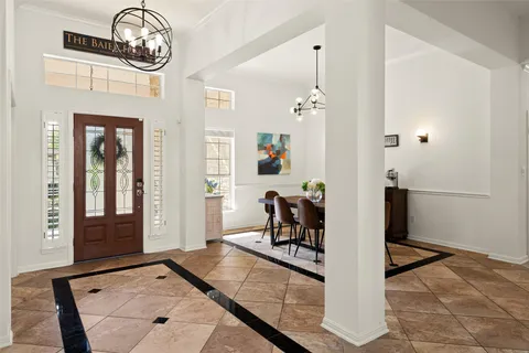 $845,000 | 120 Palisade Drive, Austin, TX 78737