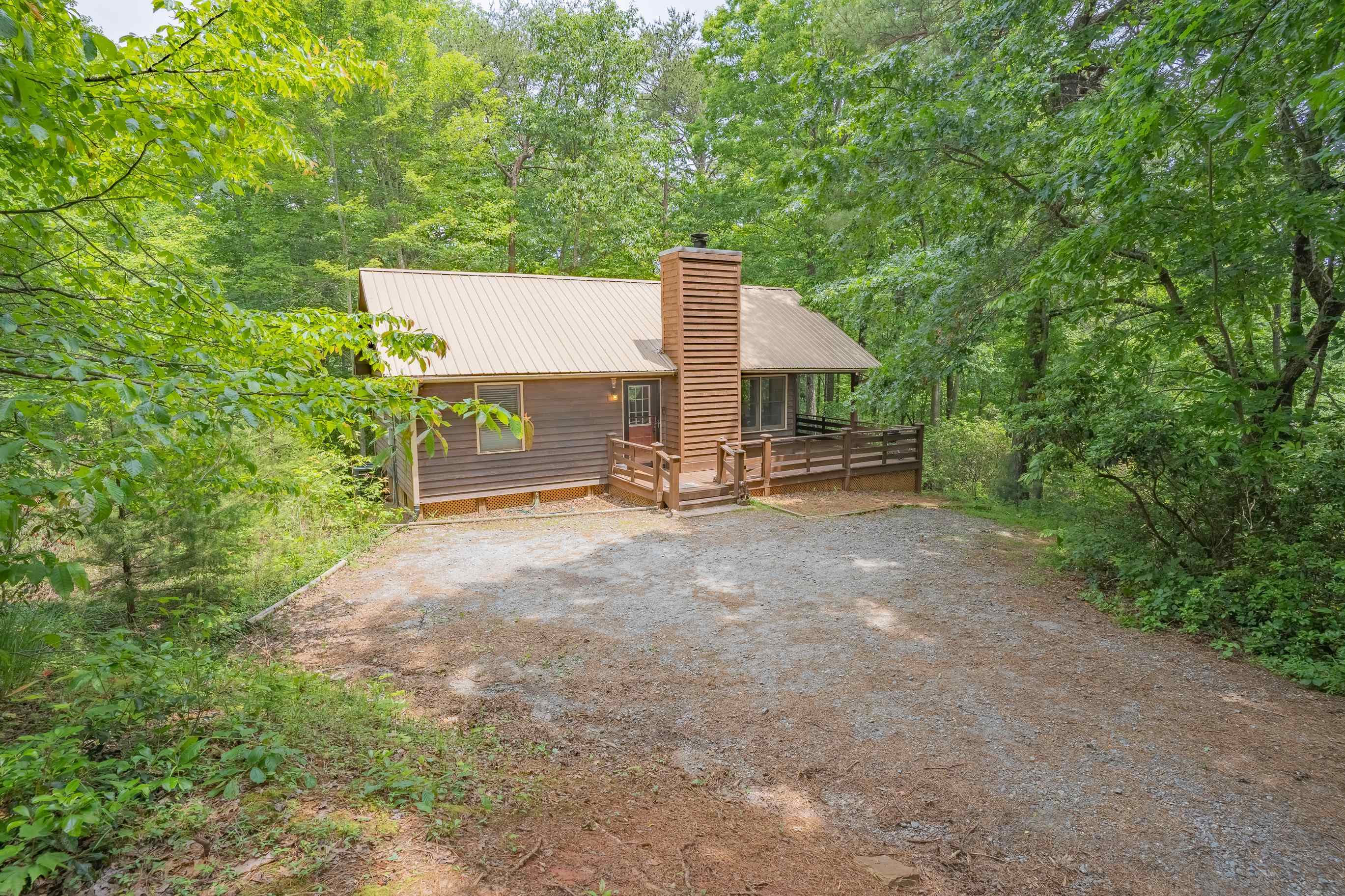 718 Piney Gate Road Saluda, NC 28773 - Photo 4 of 18 Gallery Image 4