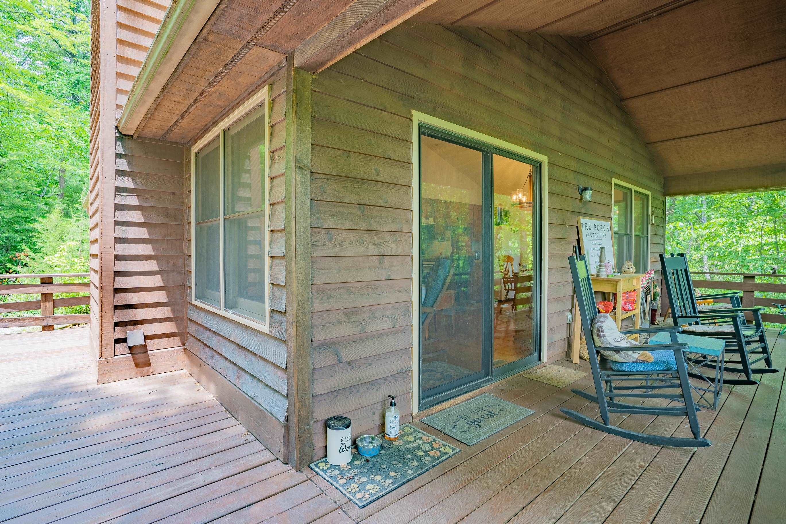 718 Piney Gate Road Saluda, NC 28773 - Photo 5 of 18 Gallery Image 5