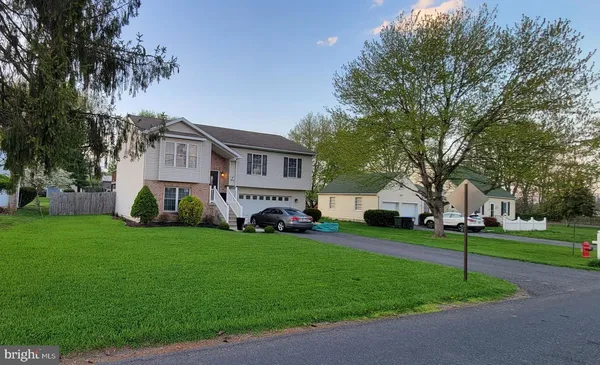 $374,900 | 904 Nixon Drive, Mechanicsburg, PA 17055