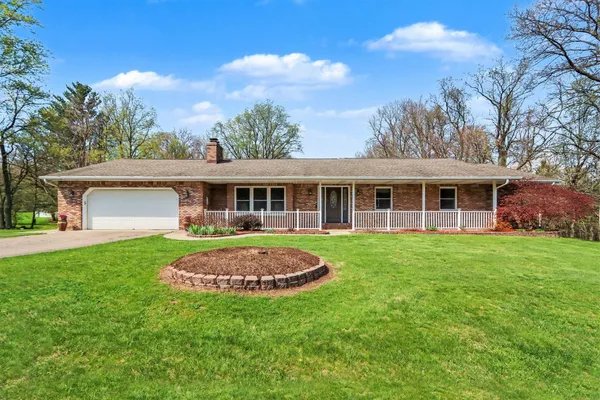 $675,000 | 2828 West F Avenue, Kalamazoo, MI 49009