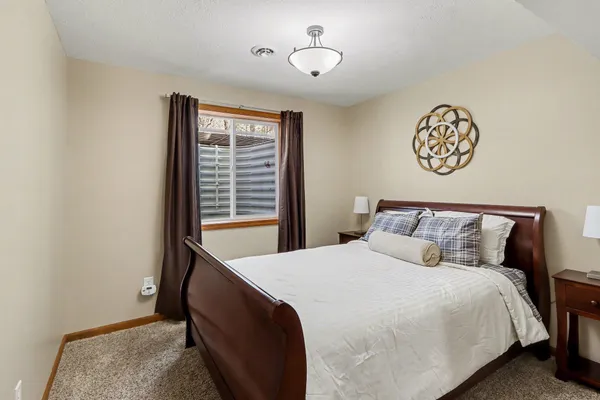 $675,000 | 2828 West F Avenue, Kalamazoo, MI 49009