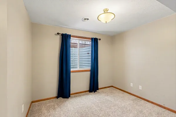 $675,000 | 2828 West F Avenue, Kalamazoo, MI 49009