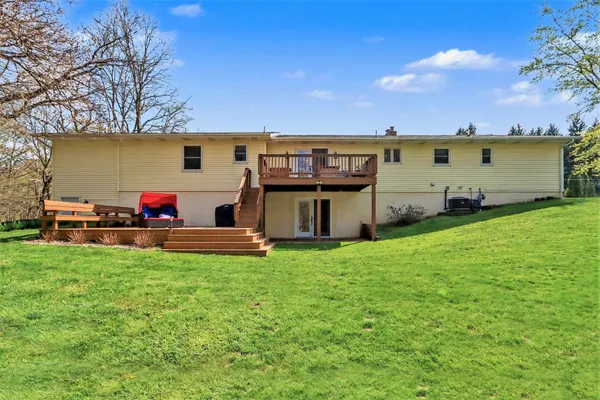 $675,000 | 2828 West F Avenue, Kalamazoo, MI 49009
