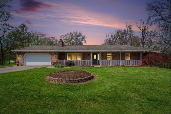 $675,000 | 2828 West F Avenue, Kalamazoo, MI 49009