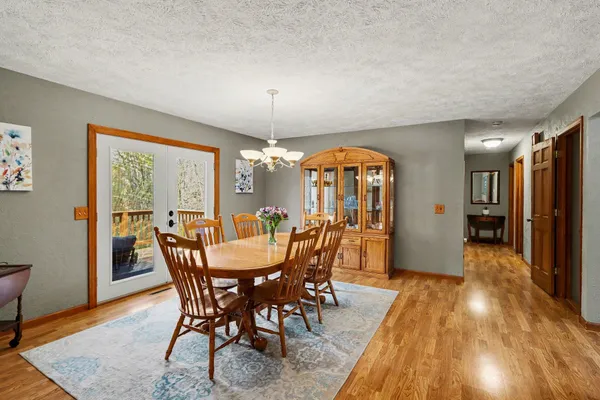 $675,000 | 2828 West F Avenue, Kalamazoo, MI 49009
