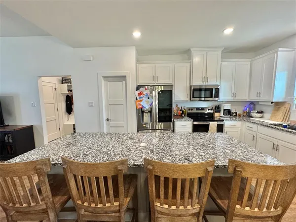 $353,000 | 416 Austin Street, Gainesville, TX 76240