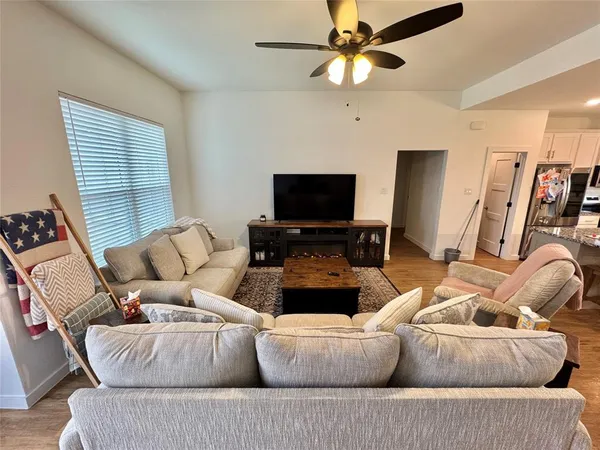 $353,000 | 416 Austin Street, Gainesville, TX 76240
