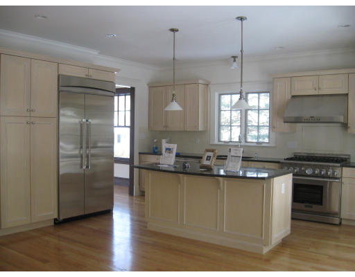 20 Sheffield Road Winchester, MA 01890 - Photo 3 of 12