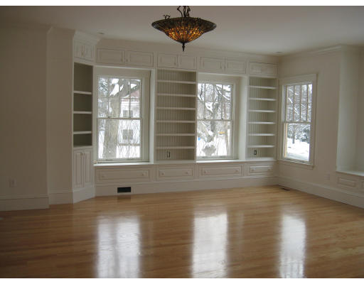 20 Sheffield Road Winchester, MA 01890 - Photo 6 of 12