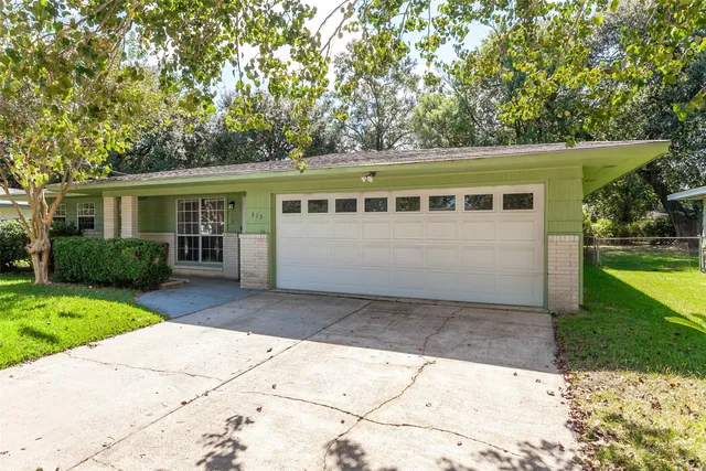 $149,900 | 313 Camellia Avenue, Orange, TX 77630