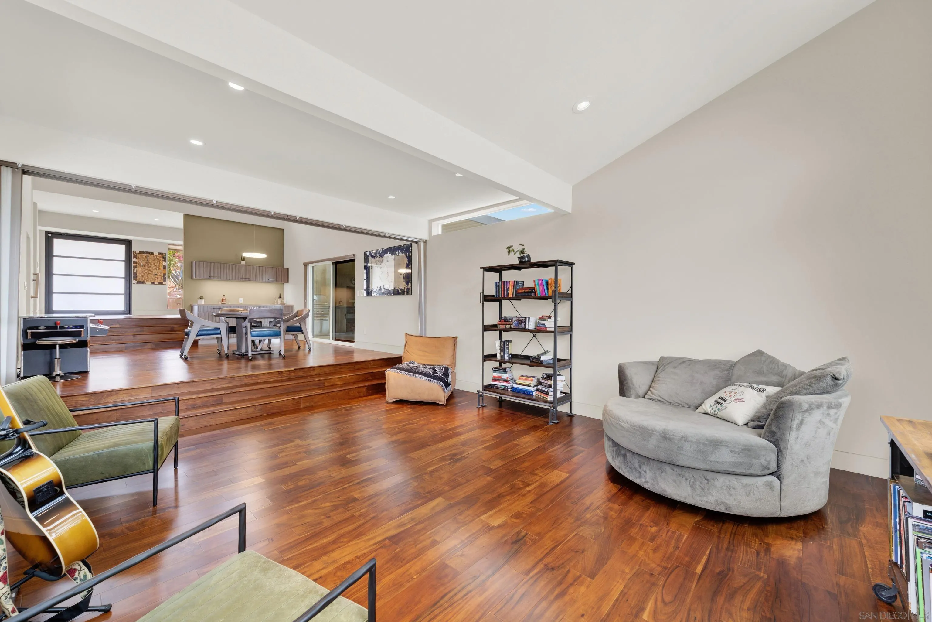 16117 Martincoit Road Poway, CA 92064 - Photo 11 of 73 Gallery Image 11