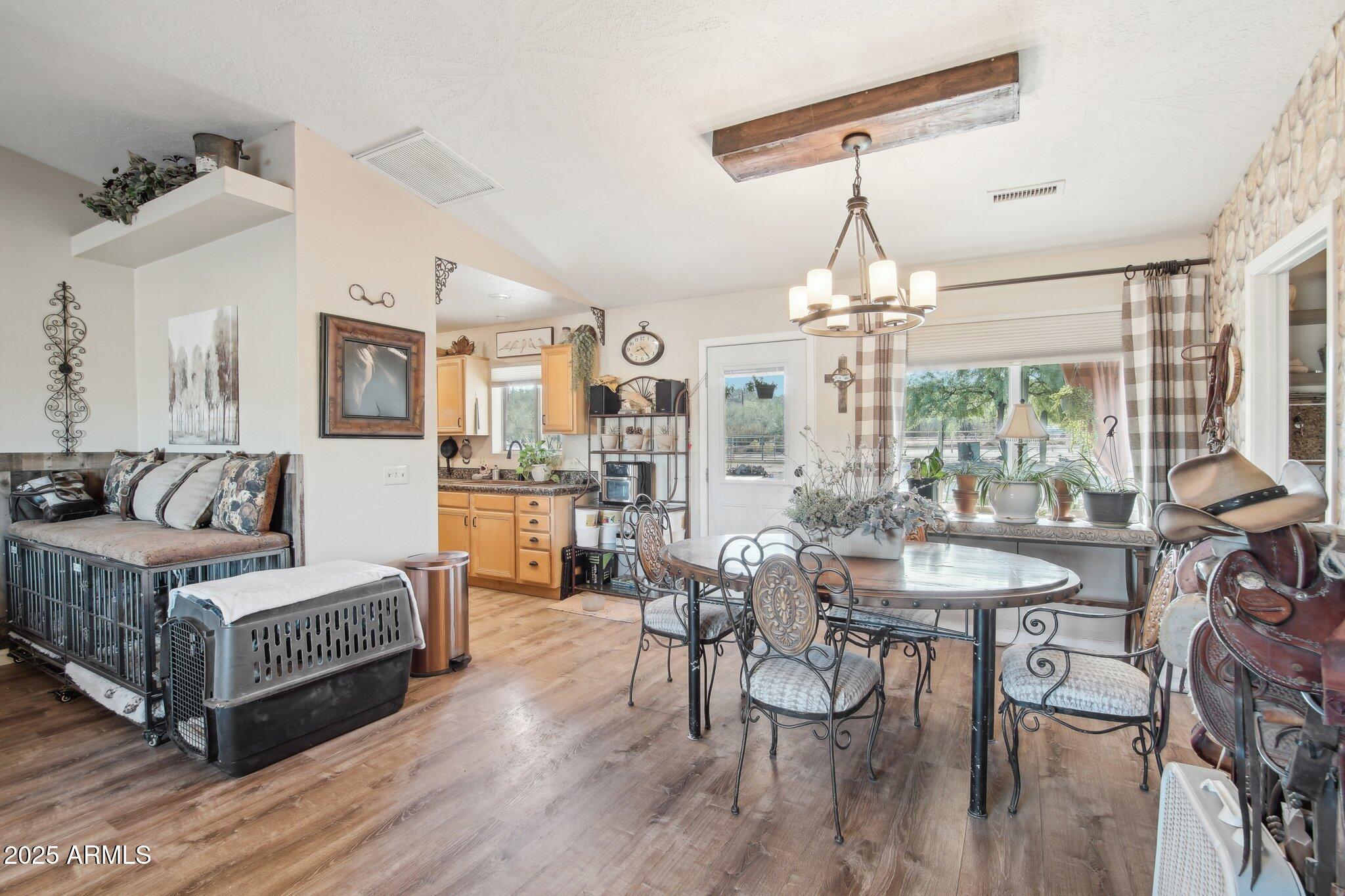 47435 North Meander Road New River, AZ 85087 - Photo 7 of 19 Great Room