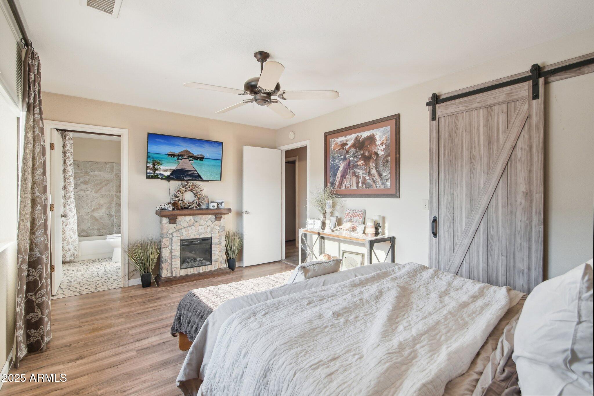 47435 North Meander Road New River, AZ 85087 - Photo 10 of 19 Owners Suite