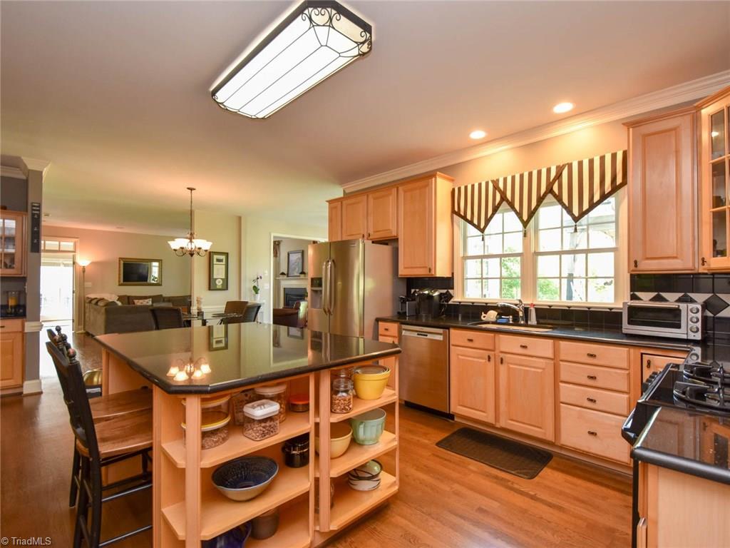 3817 Pinetop Road Greensboro, NC 27410 - Photo 17 of 29 Gallery Image 17