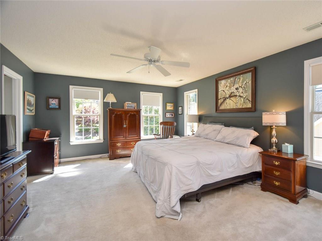 3817 Pinetop Road Greensboro, NC 27410 - Photo 19 of 29 Large 2nd floor master BR