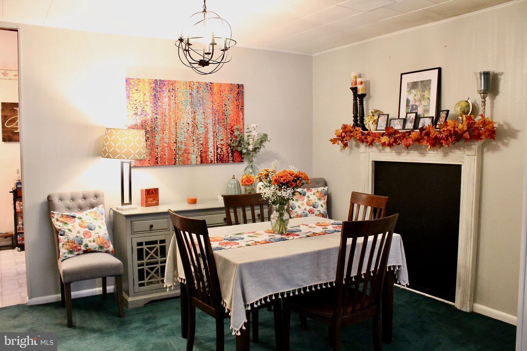 3150 Derry Road Philadelphia, PA 19154 - Photo 10 of 27 Dining area