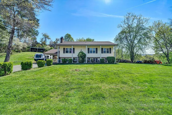 $369,950 | 262 Mountain View Road, Troutville, VA 24175