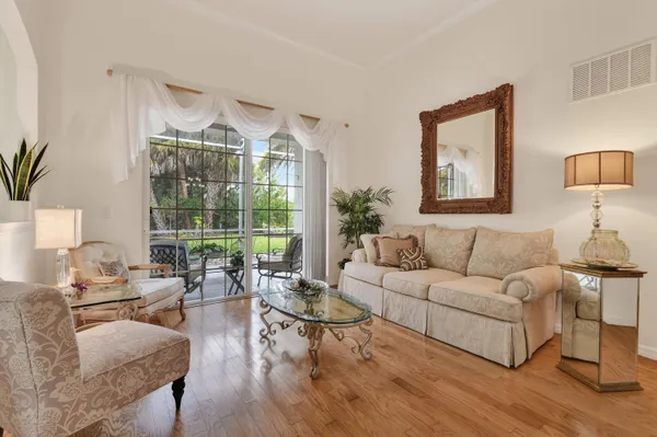 $2,800 | 425 Southwest Talquin Lane, Port St. Lucie, FL 34986